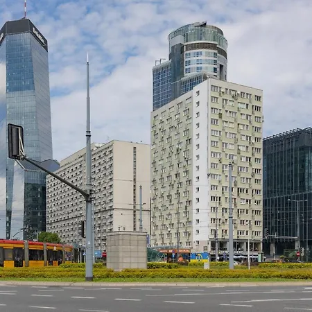 Jana Pawla Ii Next To The Metro By Renters Apartmán