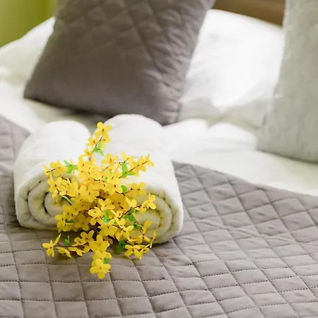 Jana Pawla Ii Next To The Metro By Renters Apartmán Varšava