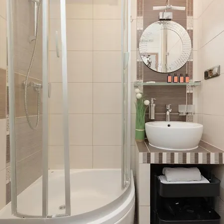 Jana Pawla Ii Next To The Metro By Renters Apartment Warsaw