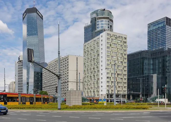 Jana Pawla Ii Next To The Metro By Renters Apartman