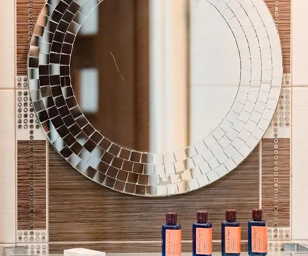 Apartman Jana Pawla Ii Next To The Metro By Renters Varsó